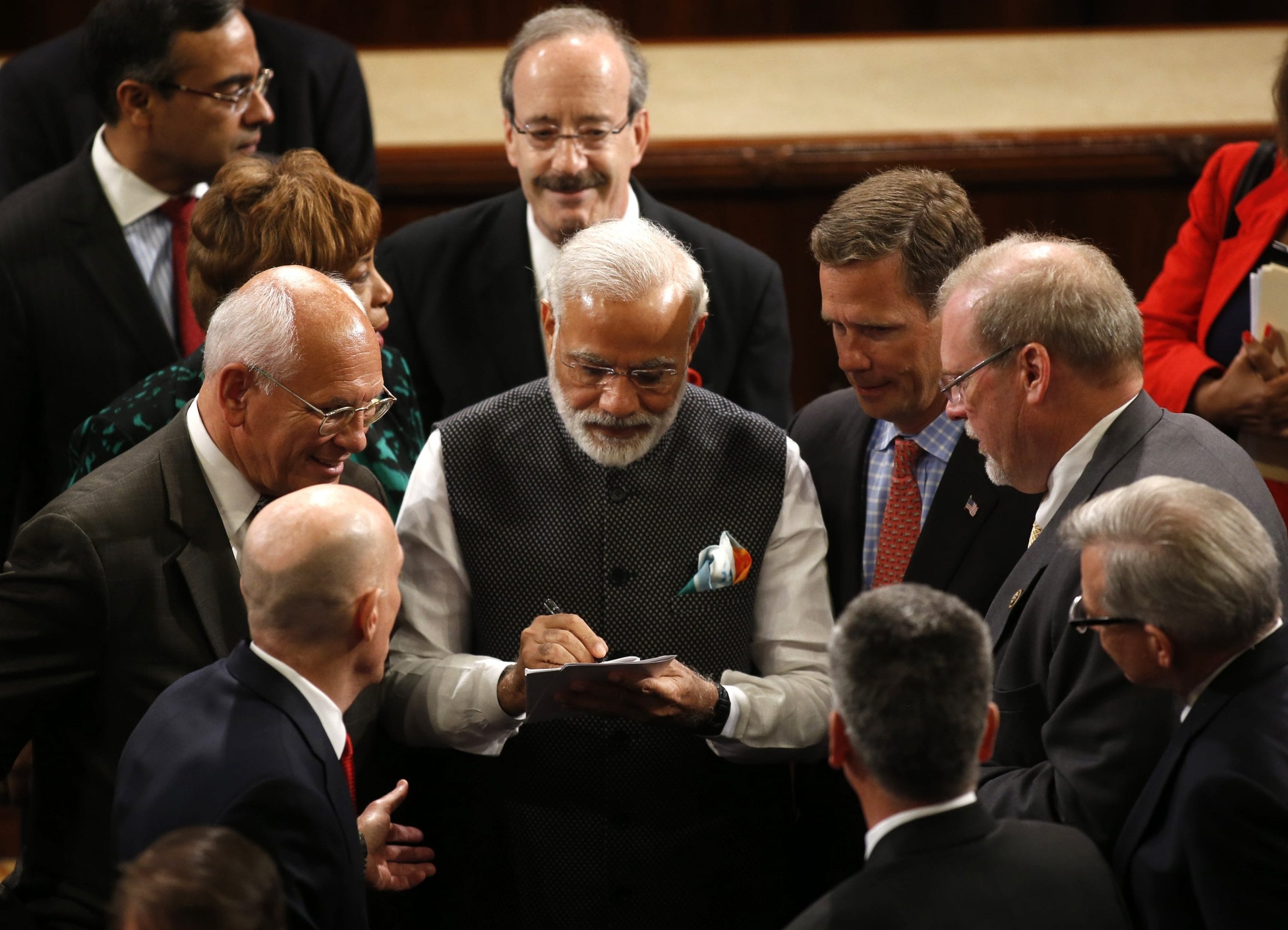 Modi signing the contract with the different ministers of the world - why hard work is important