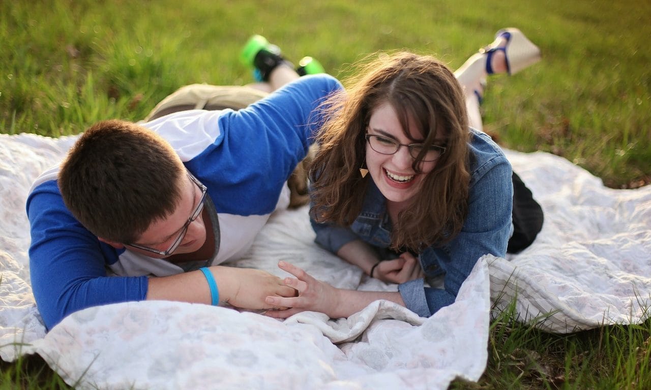 21 Questions To Ask A Guy, Question Game