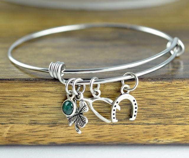 13 Fantastic Gifts Ideas for Giving Farewell to Your Loved One  - 13