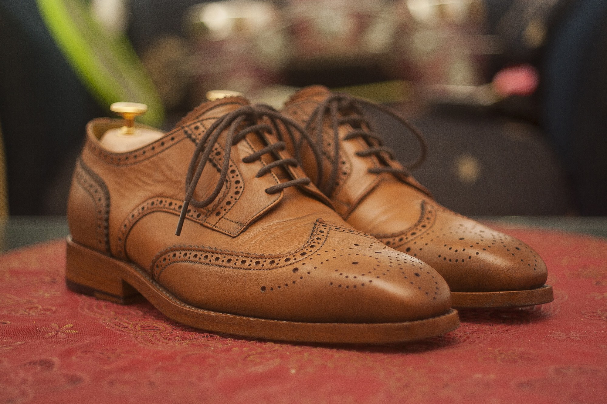 How to Wear Brown Dress Shoes With Absolute Style
