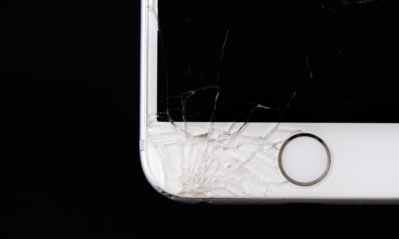 Why You Should Sell Your Mobile Phone Even If They are Broken? » Trending Us