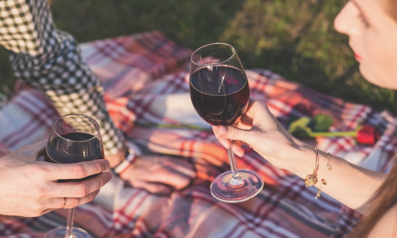 Ways To Plan Valentine's Day Picnic