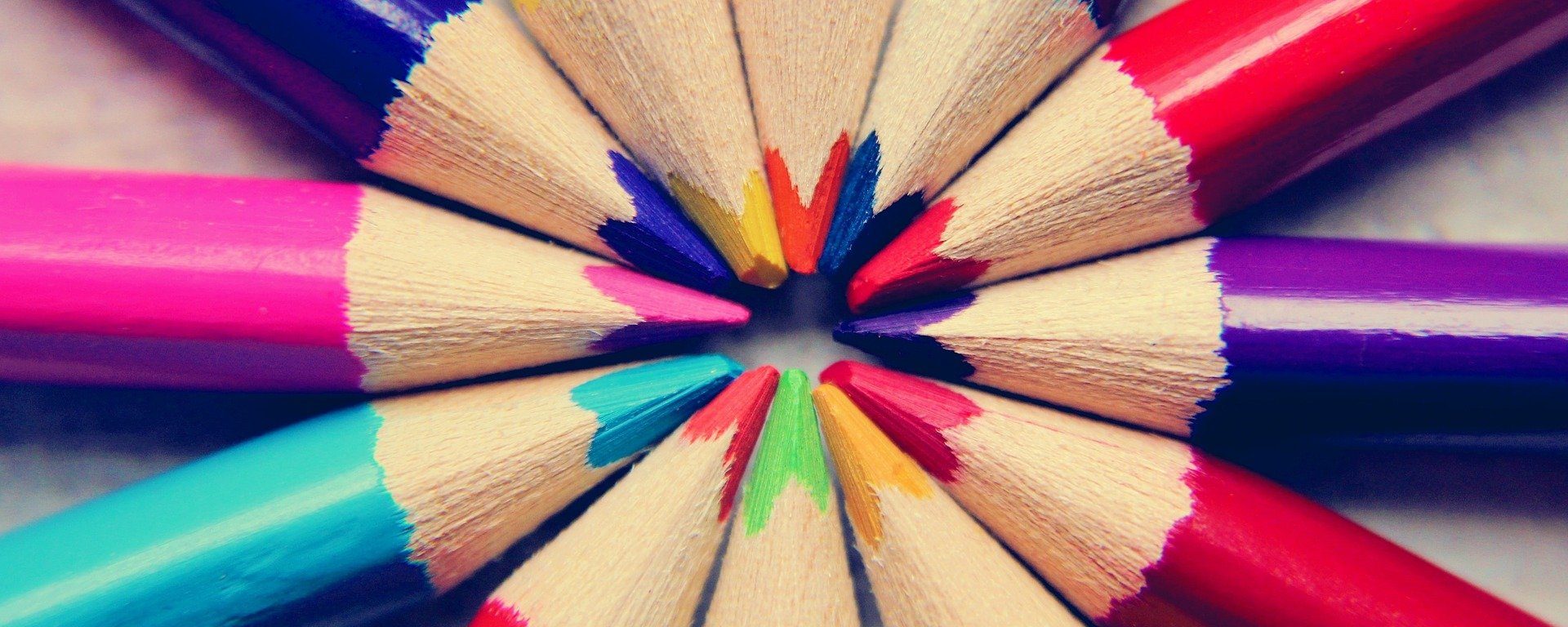 Colored Pencils 4031668_1920