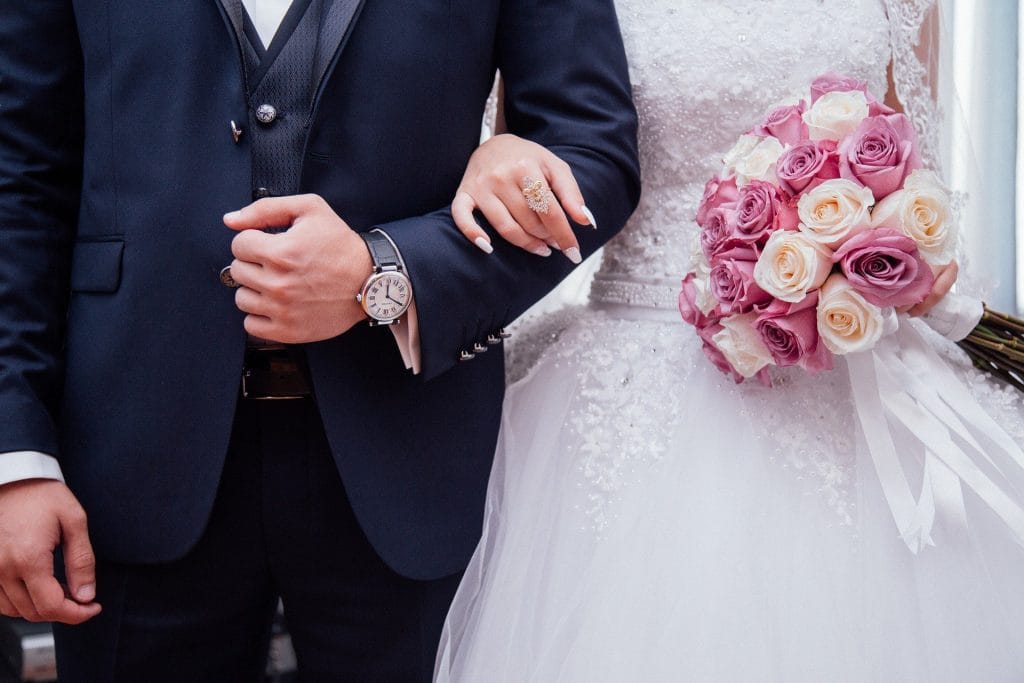 121 trending wedding hashtag