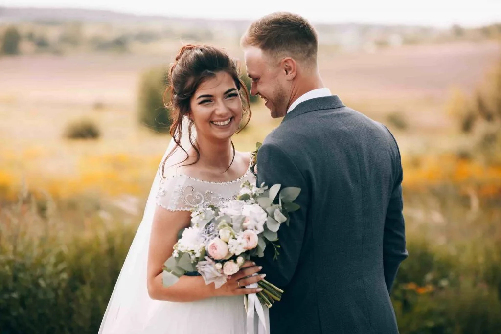 How to avoid stress when planning a wedding min