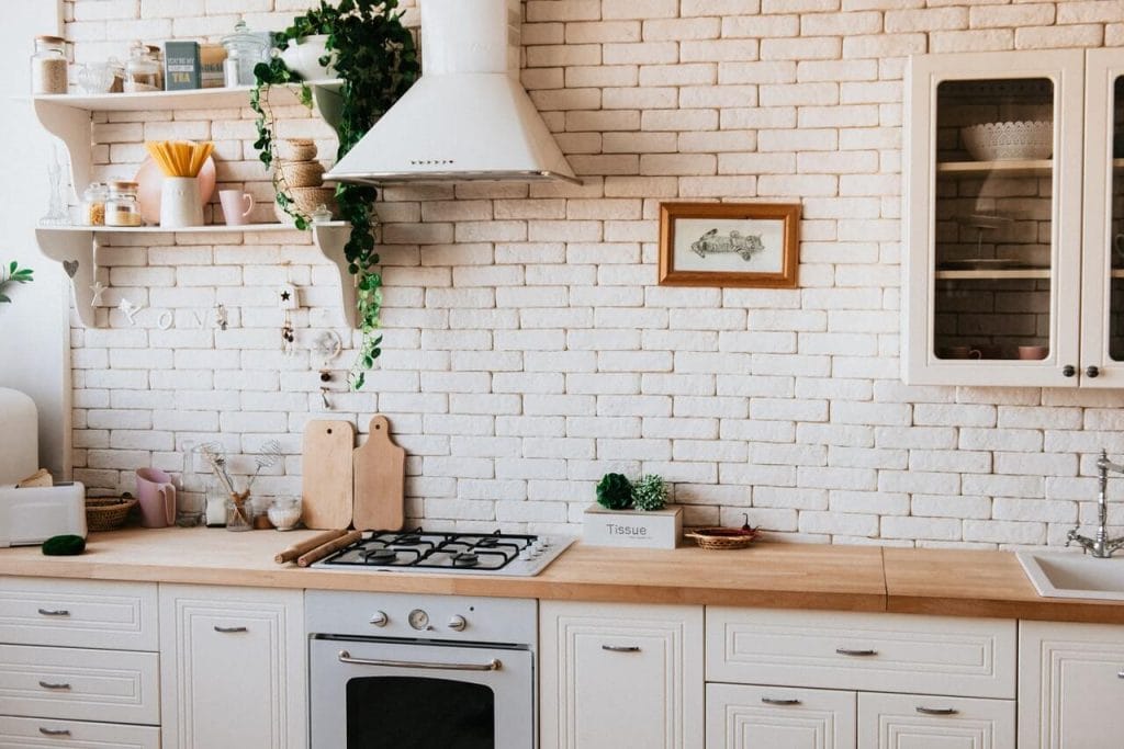 Guide on installing modular kitchen chimney (1)