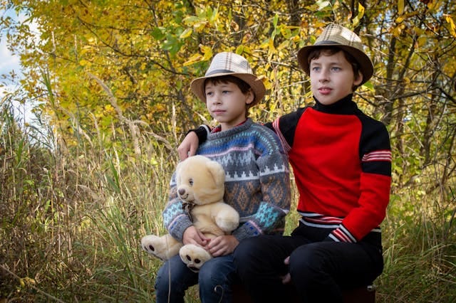 Short comments for brother&rsquo;s pic on instagram