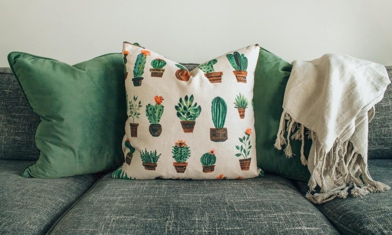 Tips To Make Your Own Decorative Pillow (1)