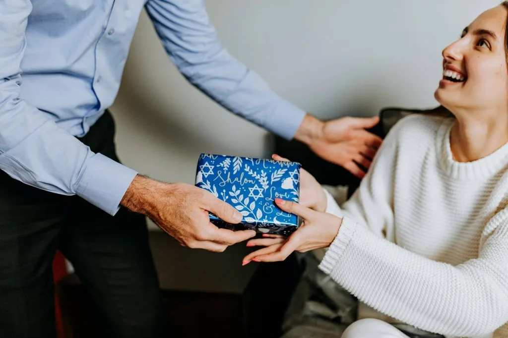 Trending gifts for your office colleagues