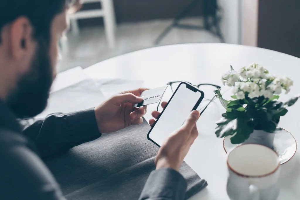 Reasons to use mobile alert app in your company
