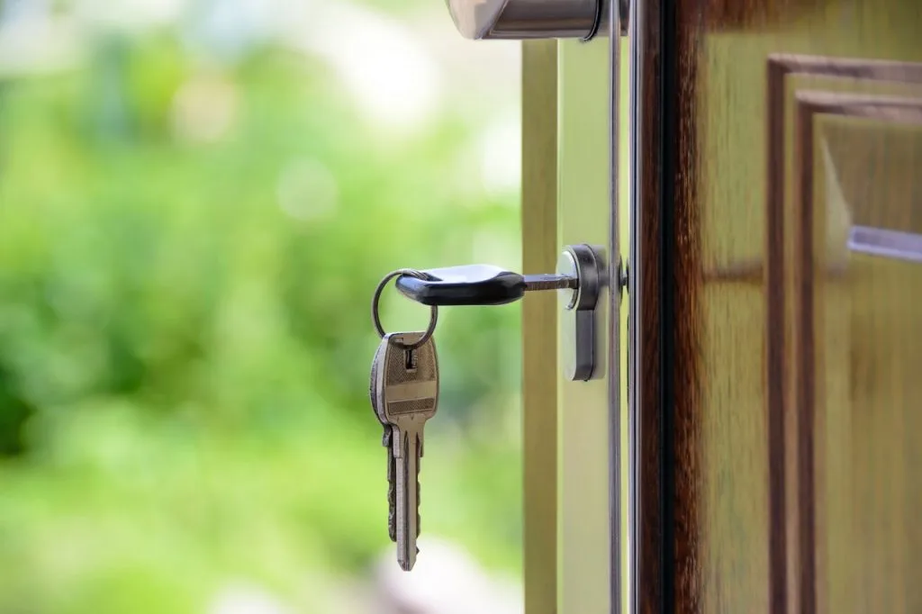 Common mistakes new real estate agents make