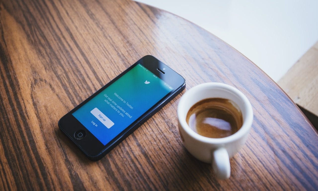 Trending Tweets & Topics On Twitter