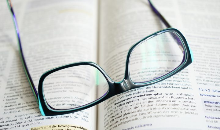 Signs You Might Need Reading Glasses