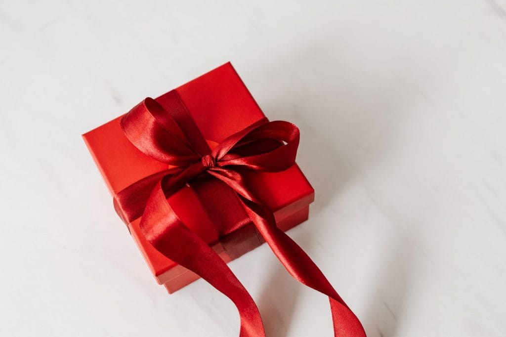 Why you should buy gifts online