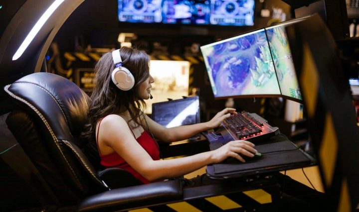 An Insight Into The World Of Female Gaming