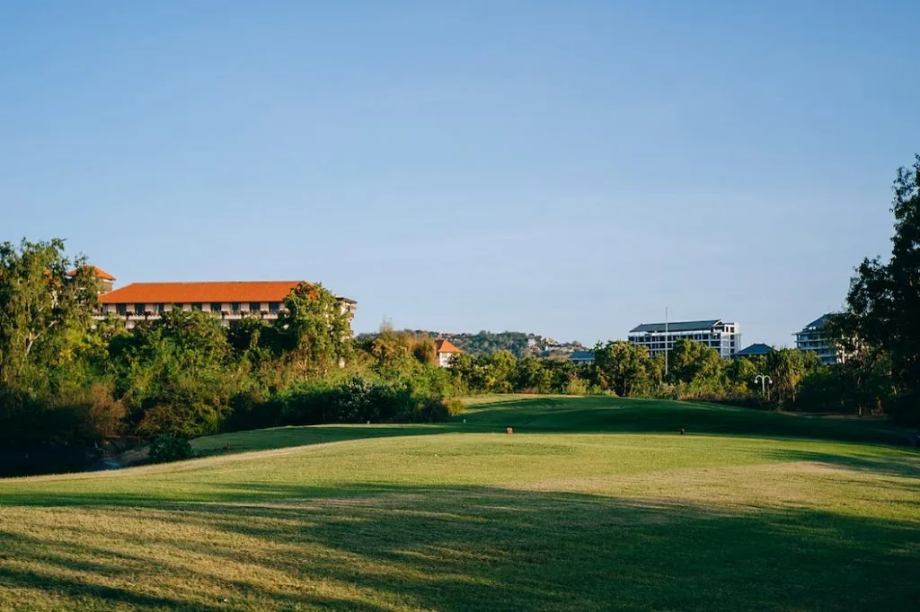 Best destinations to travel and play golf this winter