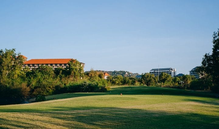 Best Destinations To Travel And Play Golf This Winter