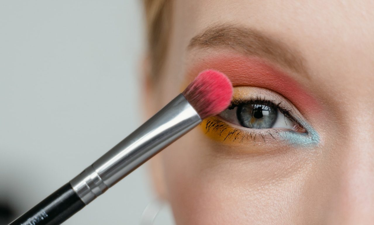 Stylish Comments For Makeup Artist