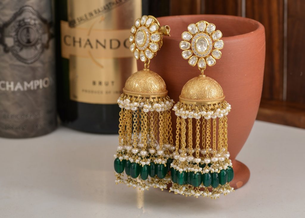 How to make sure you are buying authentic diamond earrings 
