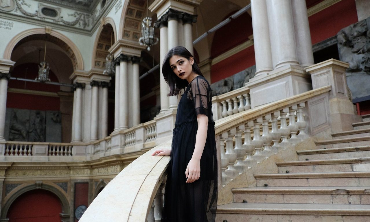 Elegance Of Long Sleeve Black Maxi Dresses