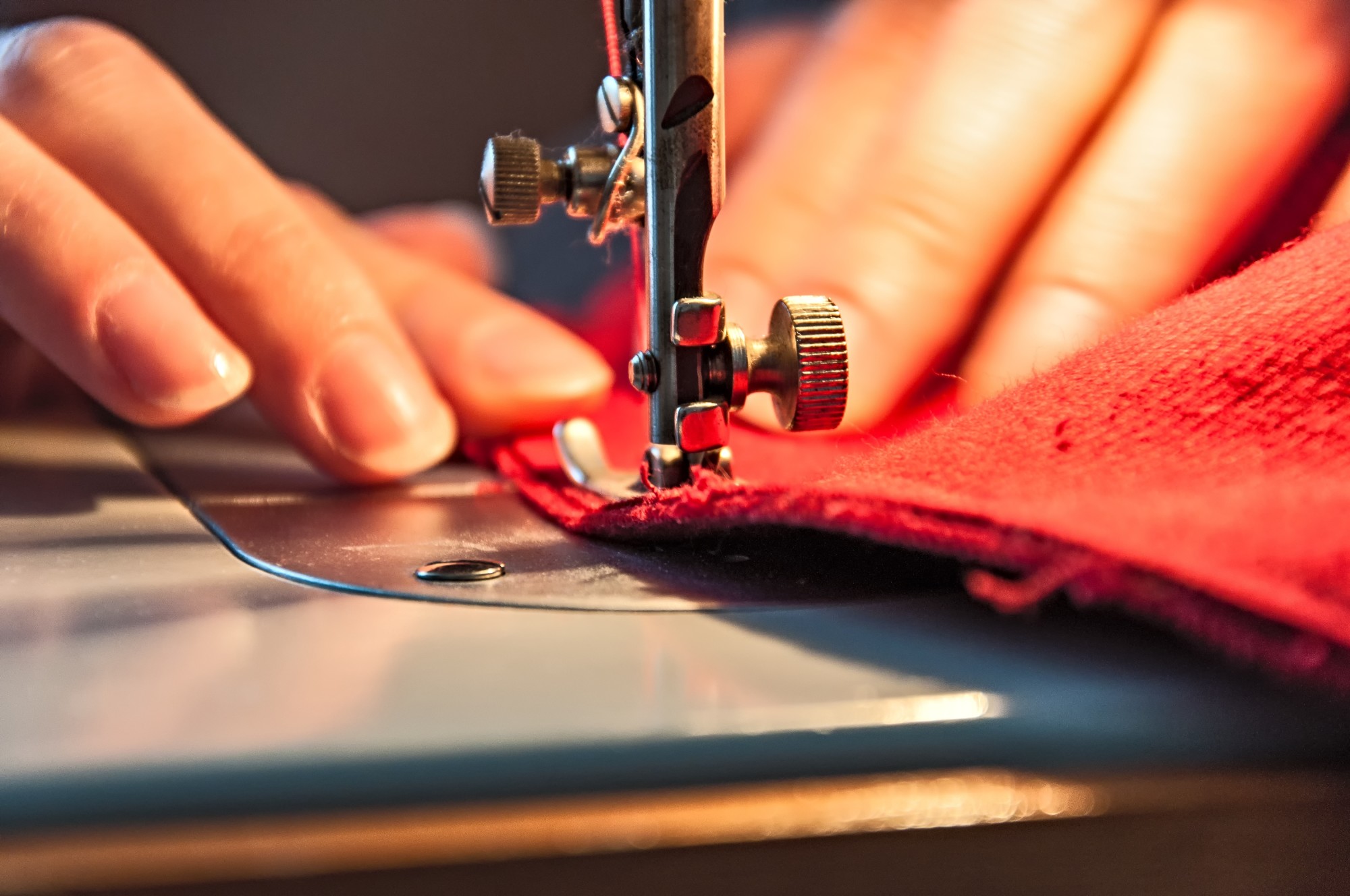 A simple guide to sewing clothes with holes trending us