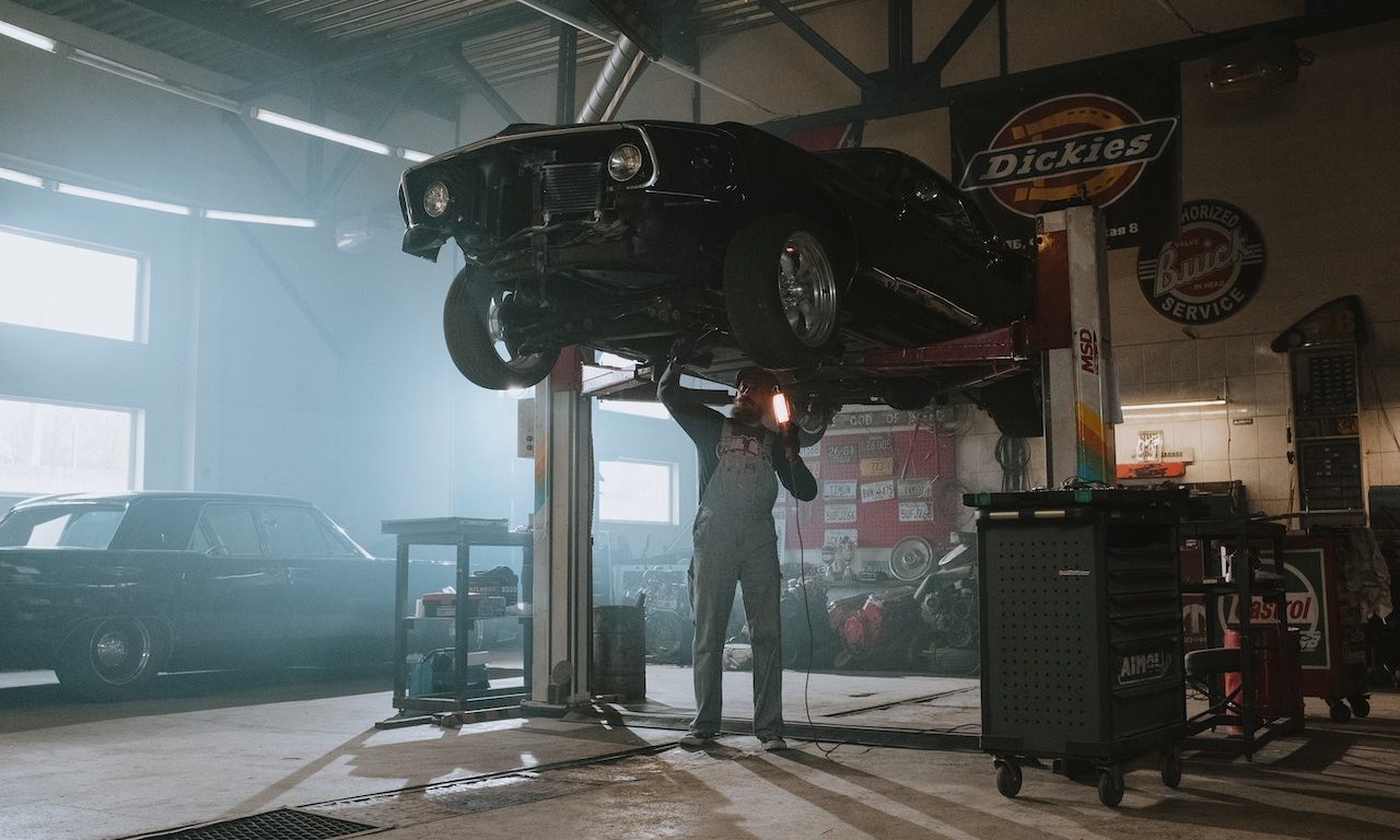 Pros And Cons Of Wrapping Vs. Painting Your Car