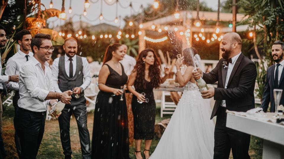 Best Captions For Wedding Photos & Reels [Instagram Worthy]
