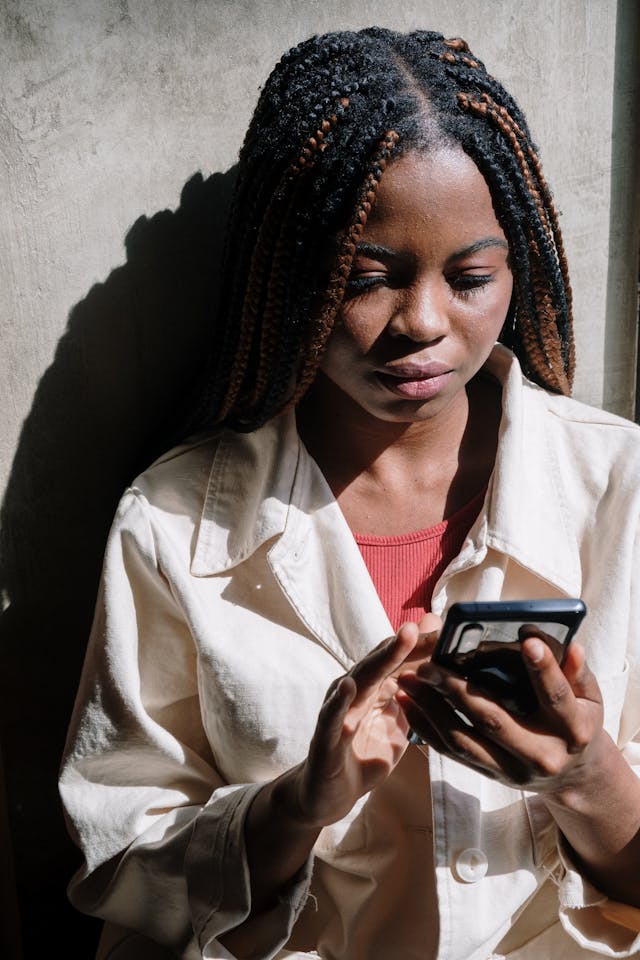 50+ Best WhatsApp Bio Ideas for Girls to Match Every Mood