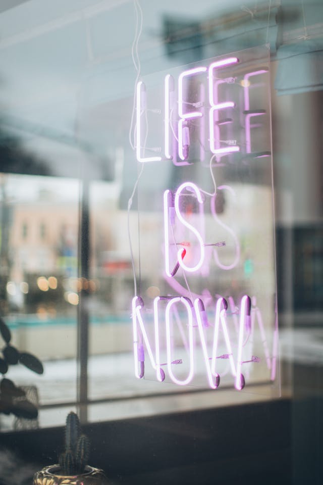70+ WhatsApp Status Quotes to Match Every Mood