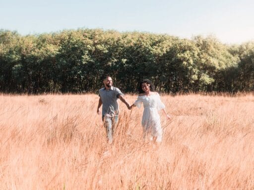 Romantic pre wedding photoshoot ideas 