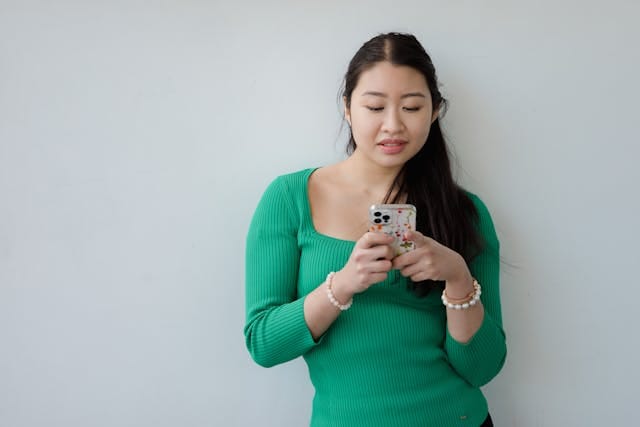 Simple Tinder Bios For Girls