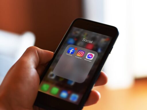 Best times to post on social medias