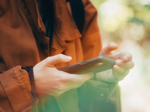 How to do a blue comment on tiktok