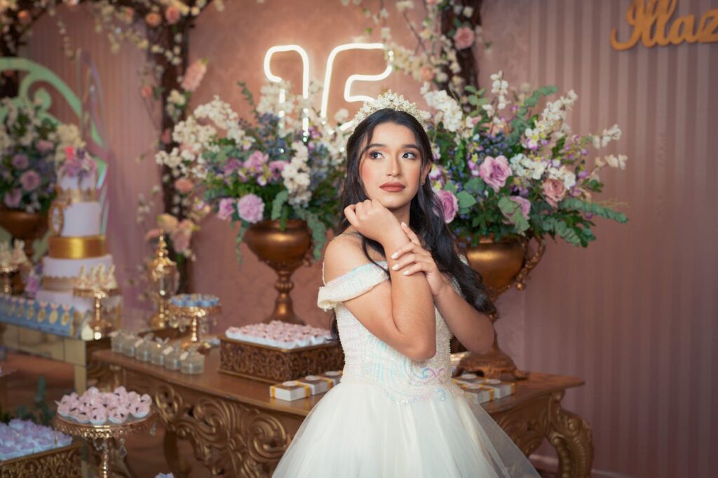 What to write on a quinceañera card