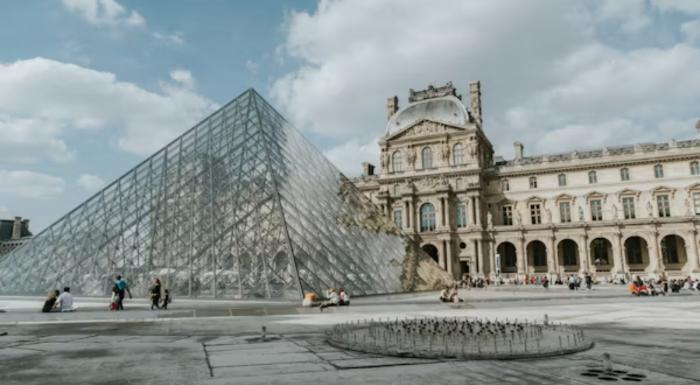 Louvre museum
