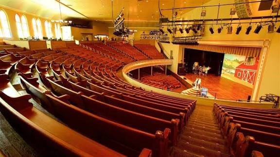 Tour the ryman auditorium Tour the ryman auditorium