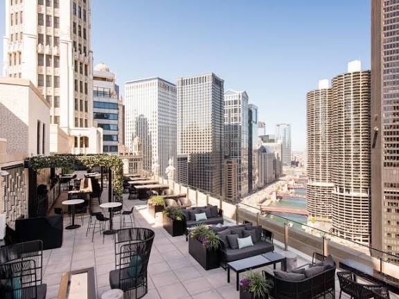 Rooftop bars with skyline views