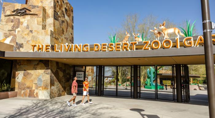 Living desert zoo and gardens