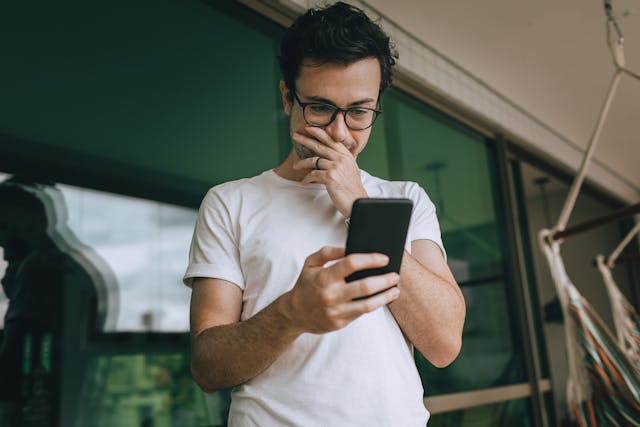 Long sweet text messages to send to your boyfriend