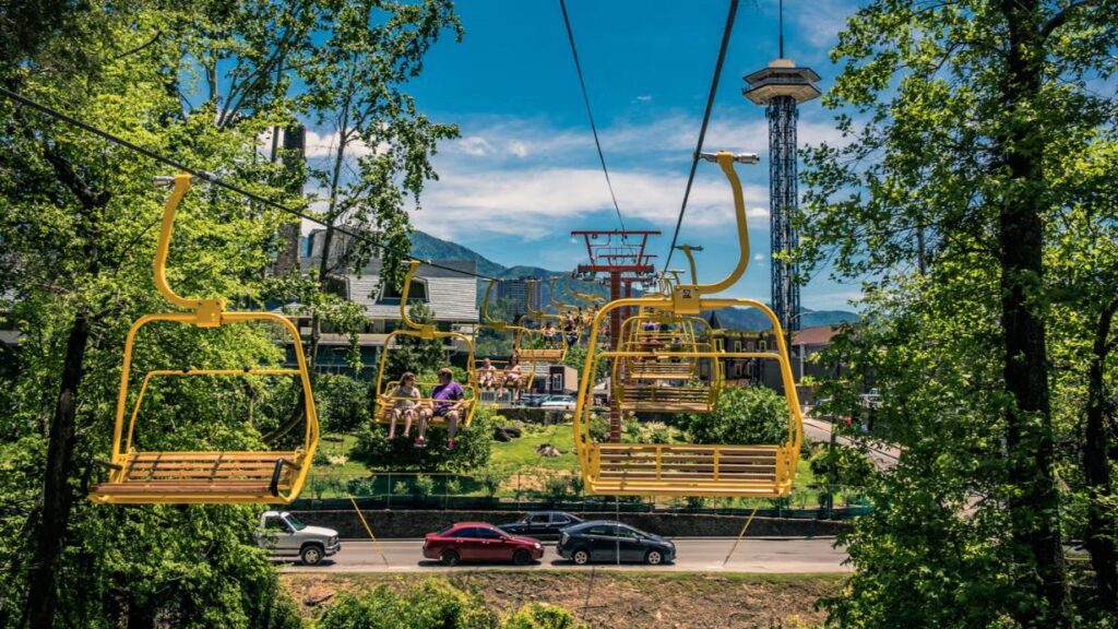 Ride the gatlinburg skylift