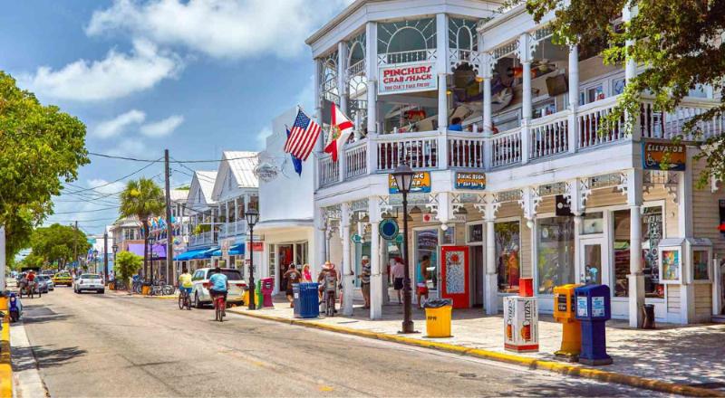 Walk around duval street