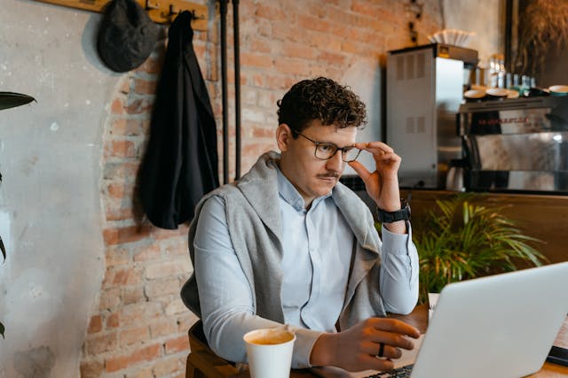 Bio for freelancers profile samples