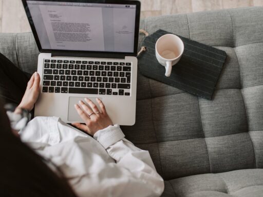 Build freelancer website portfolio