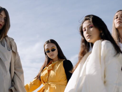 Unique comments for fashion photos