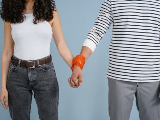 Captions for toxic relationship awareness