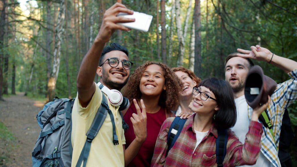 Comments for group photo of friends