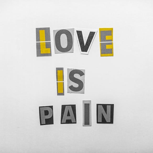 Deep pain quotes for one sided love