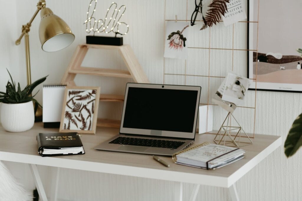 Goal driven captions for productivity posts