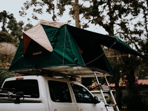 Roof top tent Roof top tent