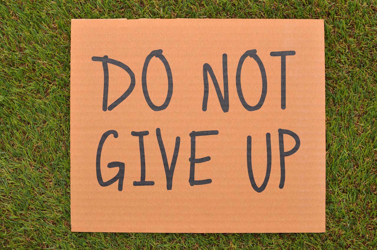 Strong quotes for never giving up